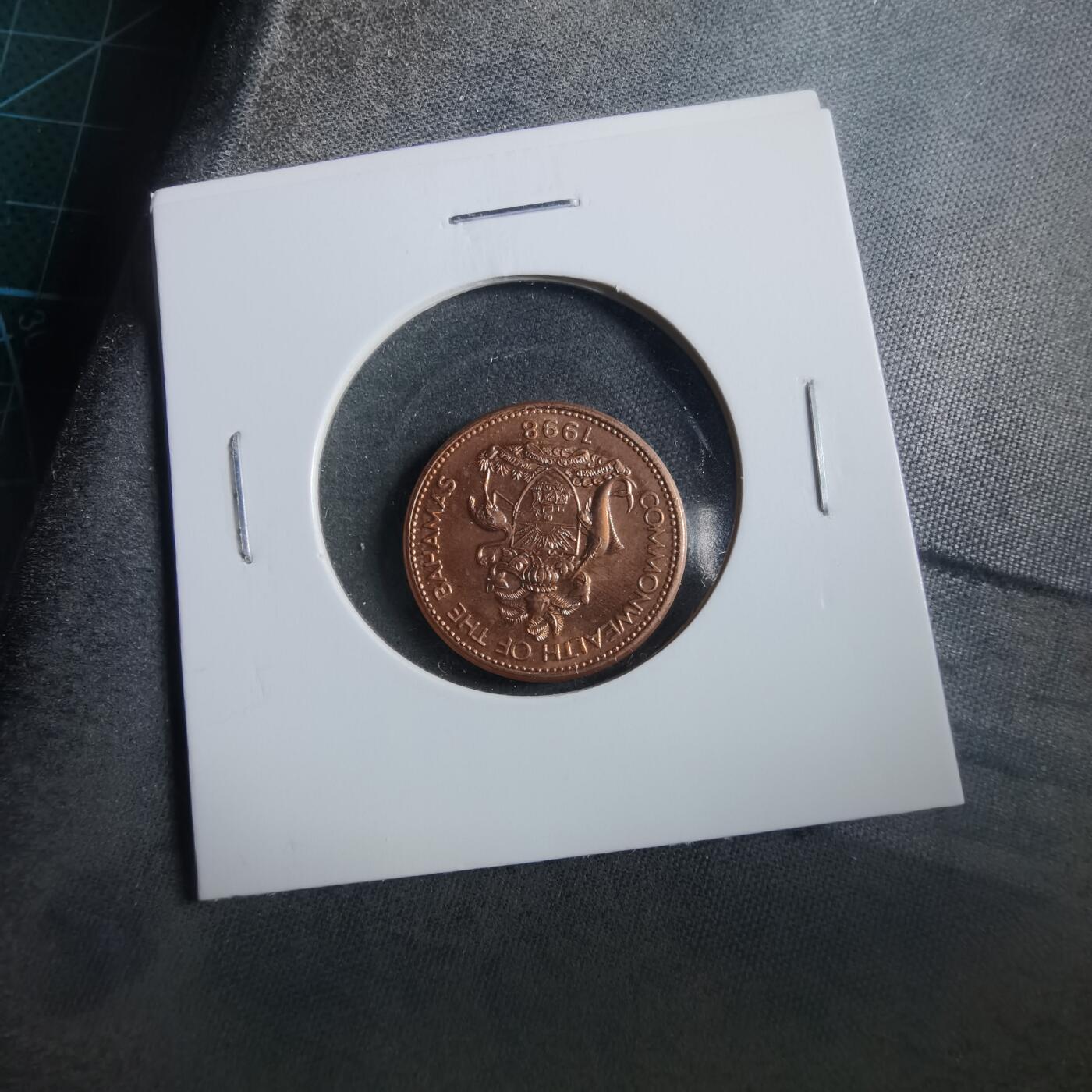 沼泽如烟--第906场 巴哈马1998年一分