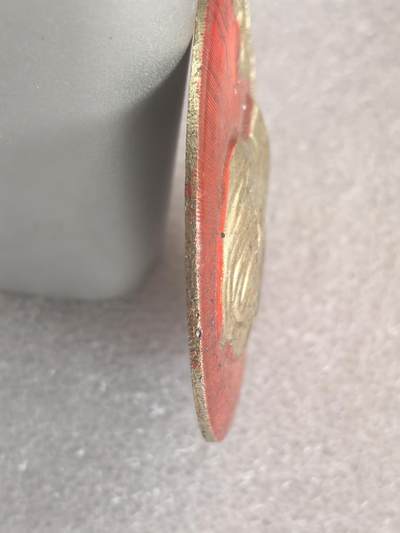 综合藏品场.喜欢出价就得！无套路无托.诚信惠友交友！自动快拍. 毛主席像章直径约56MM保真包老.编号280009