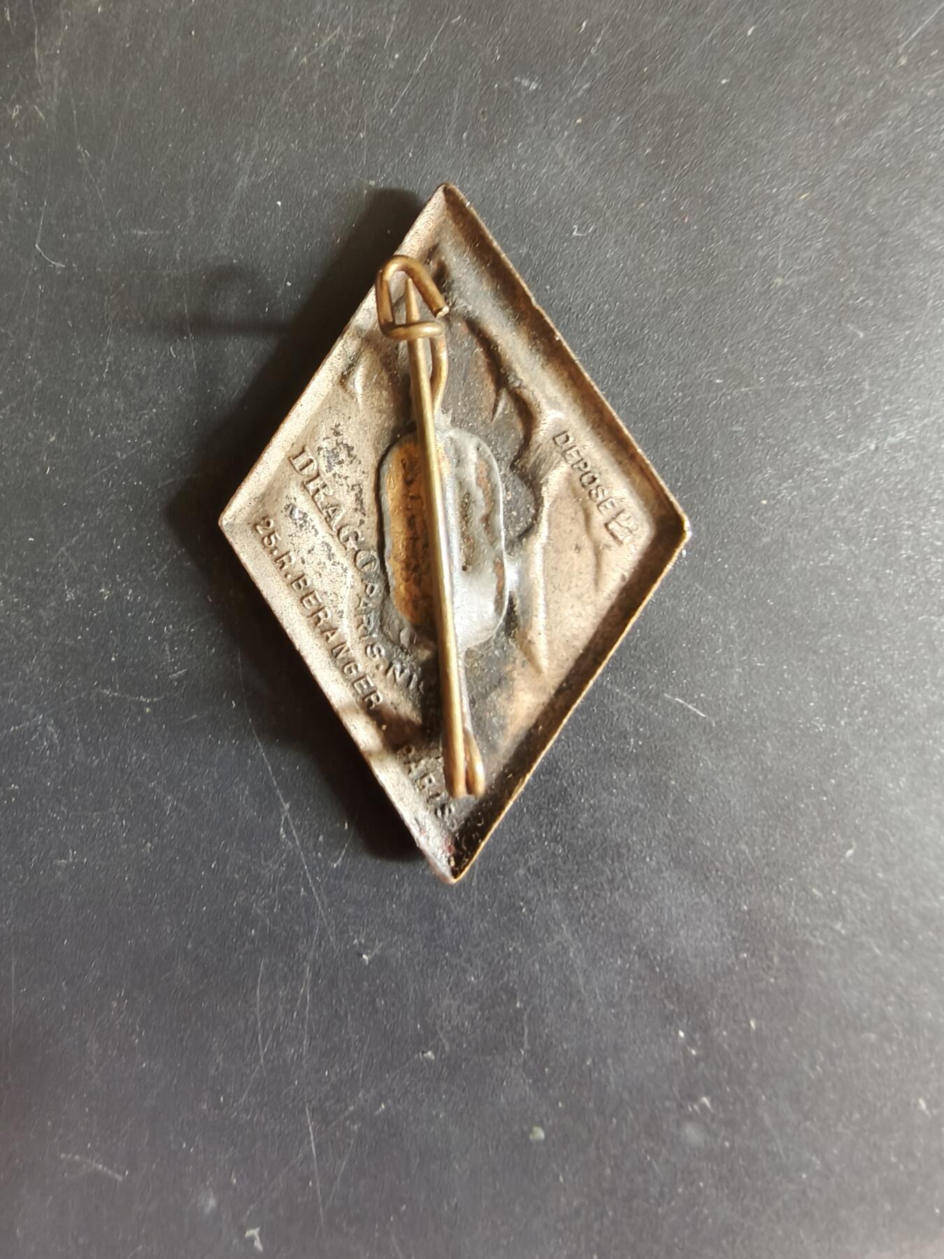 老王徽章第163期 13-15日三场连拍 16日统一发货  13、14日结束后可寄存 法国证章