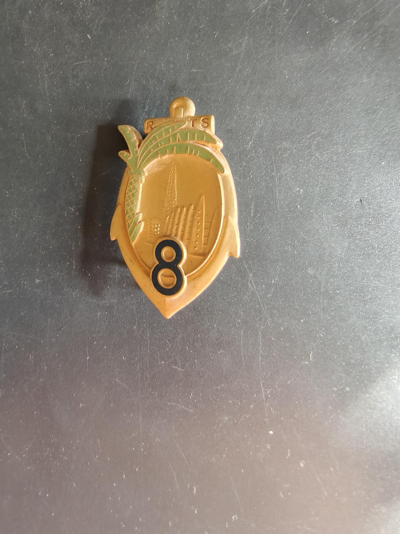 老王徽章第163期 13-15日三场连拍 16日统一发货  13、14日结束后可寄存 法国证章