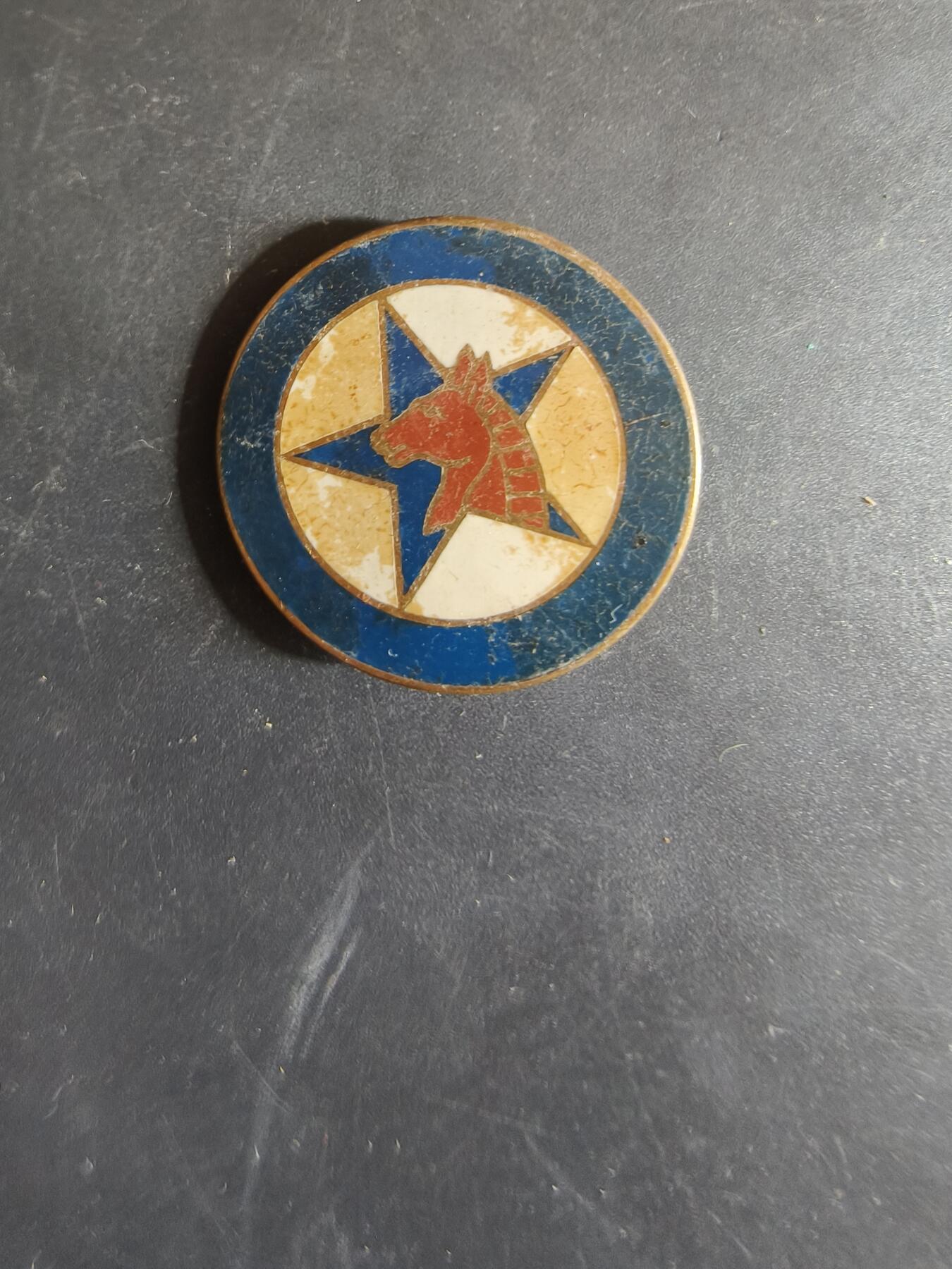 老王徽章第163期 13-15日三场连拍 16日统一发货  13、14日结束后可寄存 法国证章