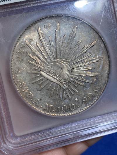 《竞宝斋》第438场 周日，周一，周二 3场连拍 （全场包邮） ICG MS63PL 墨西哥1893年MO AM鹰洋 ICG腰线老盒严评，双面镜面PL效果明显，金色彩浆，自由帽面“天”字硬戳 鹰面有铸缺，细节见图。