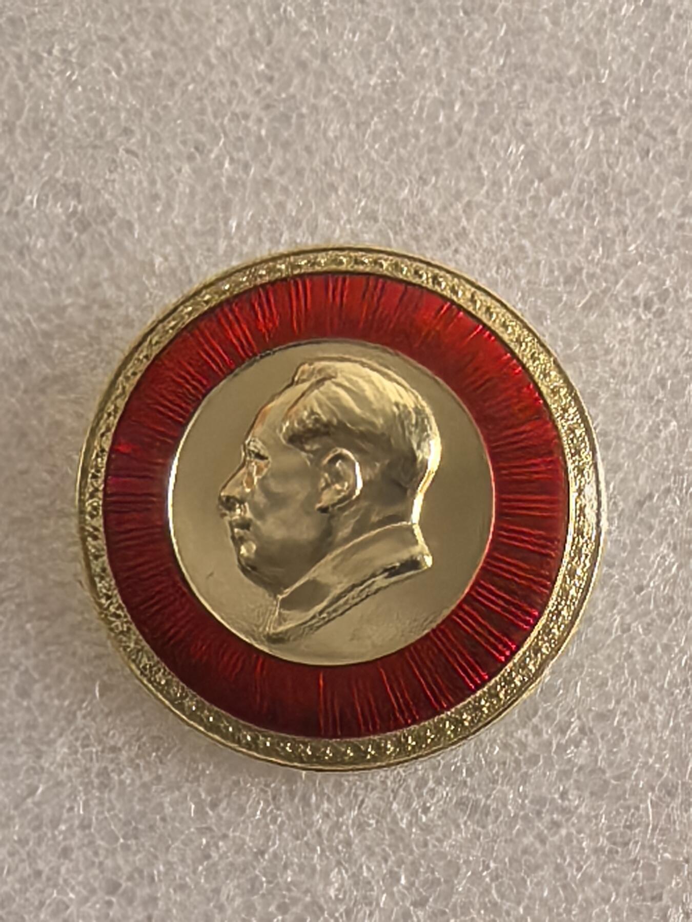 红色像章专场.包老包真.文革时期.实图拍摄.特价惠友