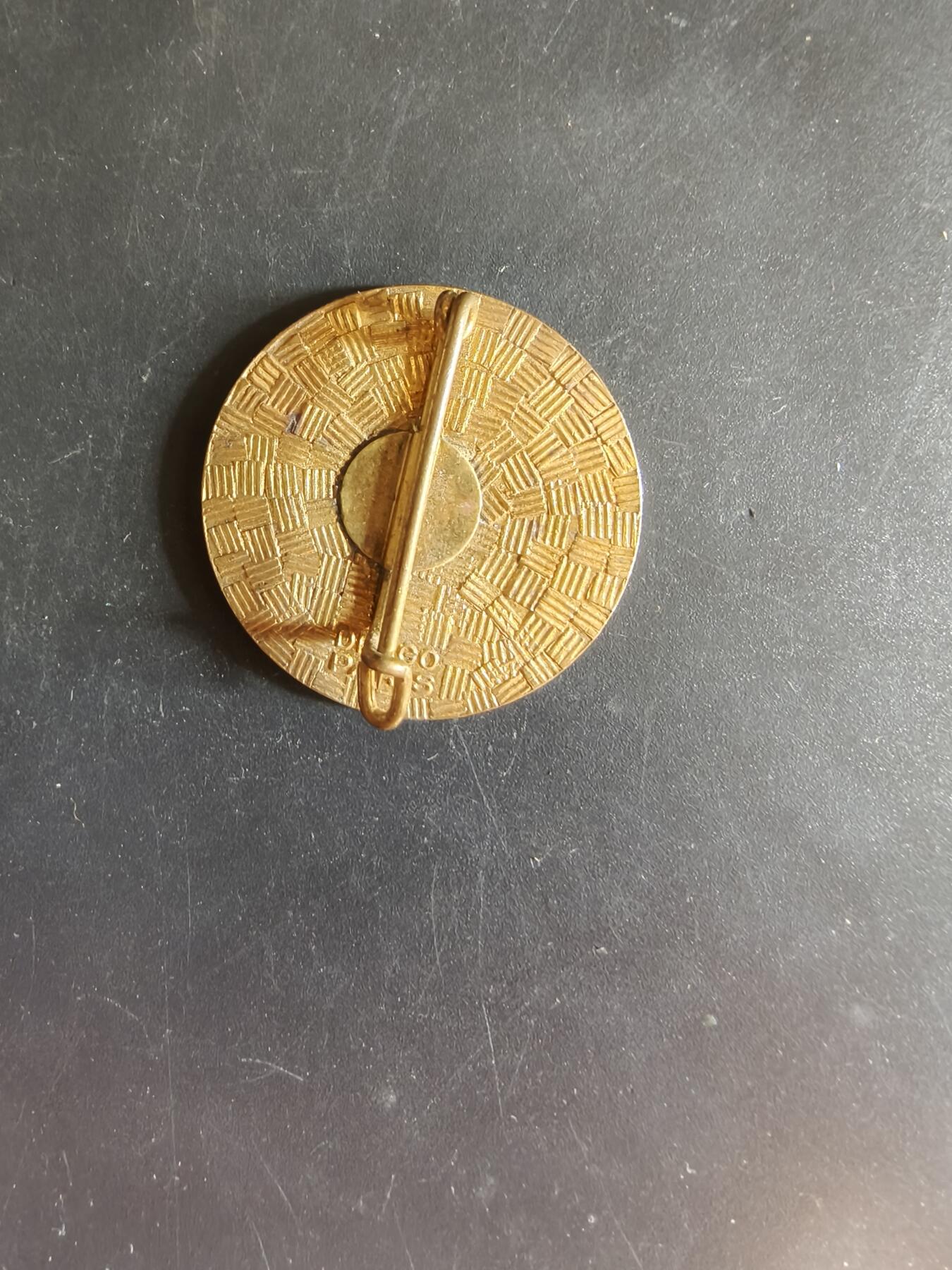 老王徽章第163期 13-15日三场连拍 16日统一发货  13、14日结束后可寄存 法国证章