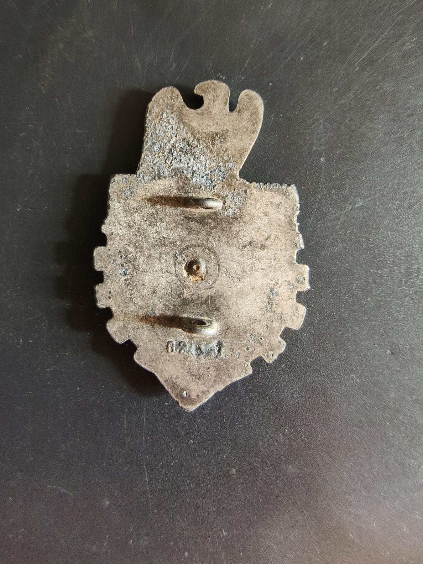 老王徽章第163期 13-15日三场连拍 16日统一发货  13、14日结束后可寄存 法国证章