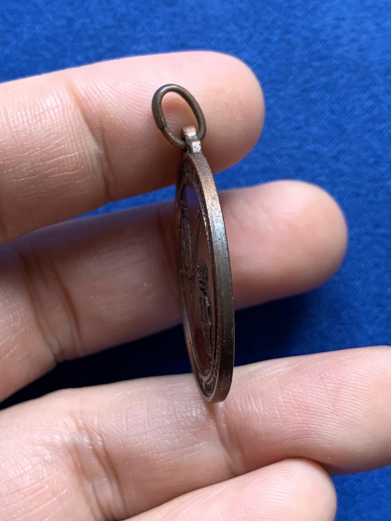 《竞宝斋》第438场 周日，周一，周二 3场连拍 （全场包邮） 意大利反结核运动纪念章 11.2克 30.8mm