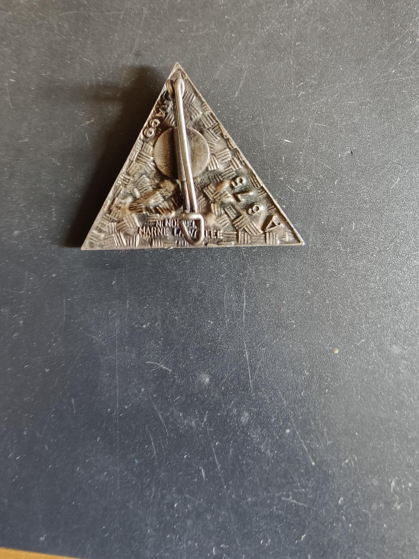 老王徽章第163期 13-15日三场连拍 16日统一发货  13、14日结束后可寄存 法国证章