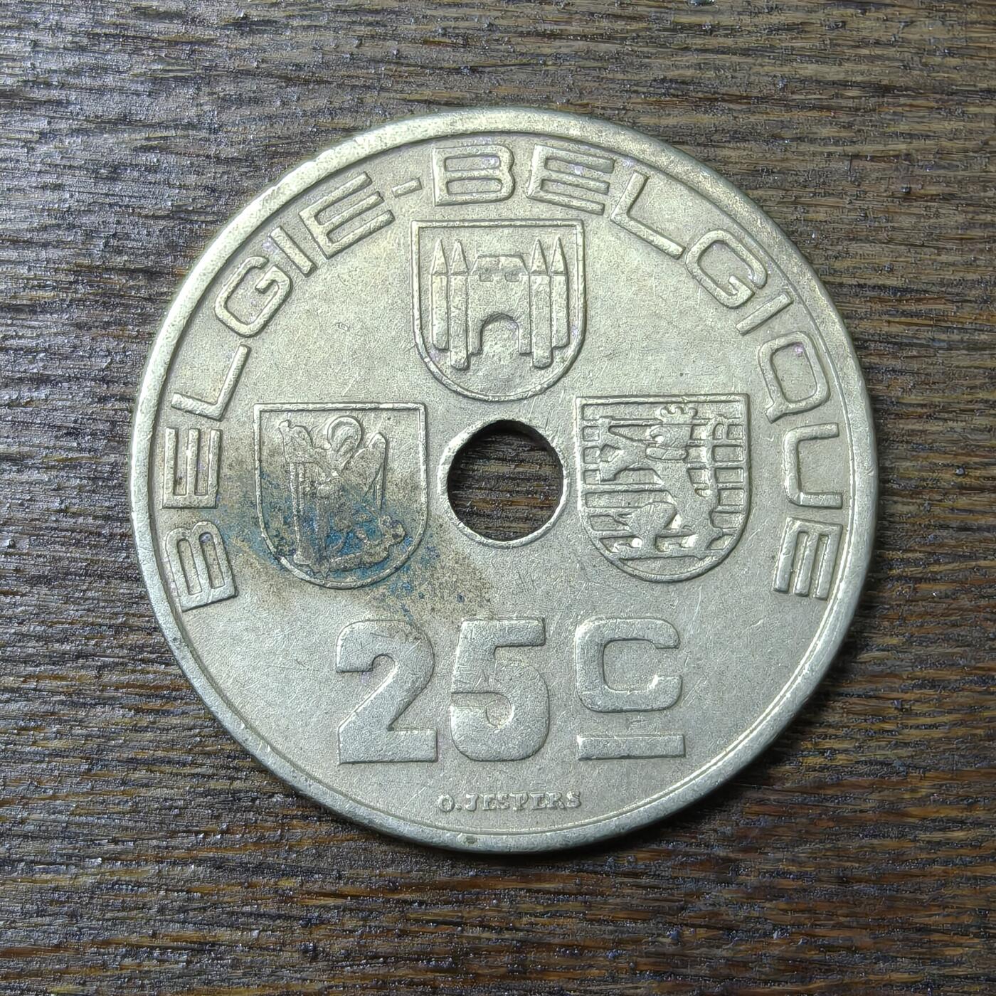 【铜匠收藏】★第132场★散币场，无佣金，30包邮。不满30元，支付5元运费。《接受代拍 代送NGC评级》  比利时 1938年 25分 镍币二战圆孔版