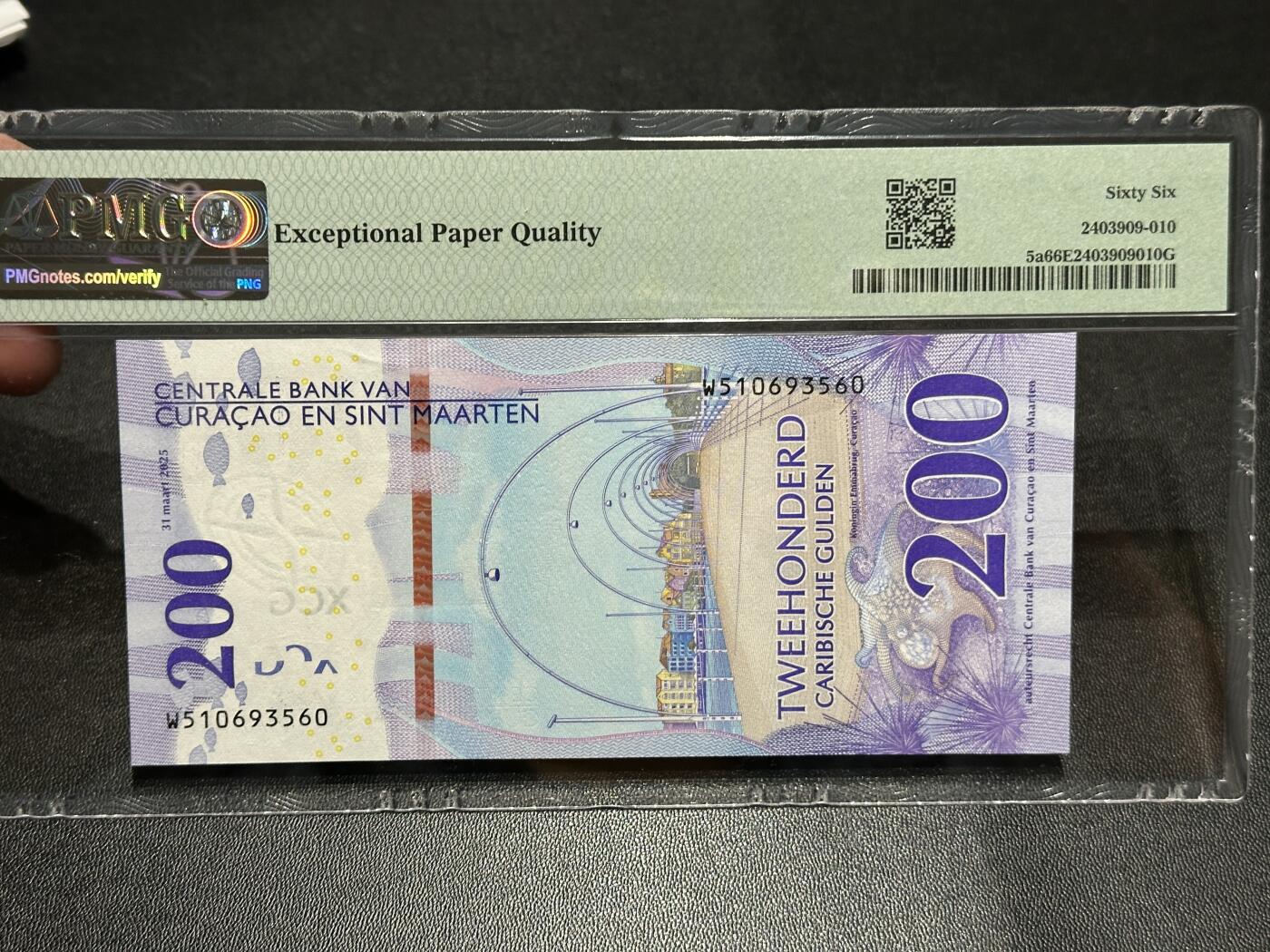 《外钞收藏家》第五百八十五期（精品场）（本平台长期征集拍品、欢迎藏友们联系合作）