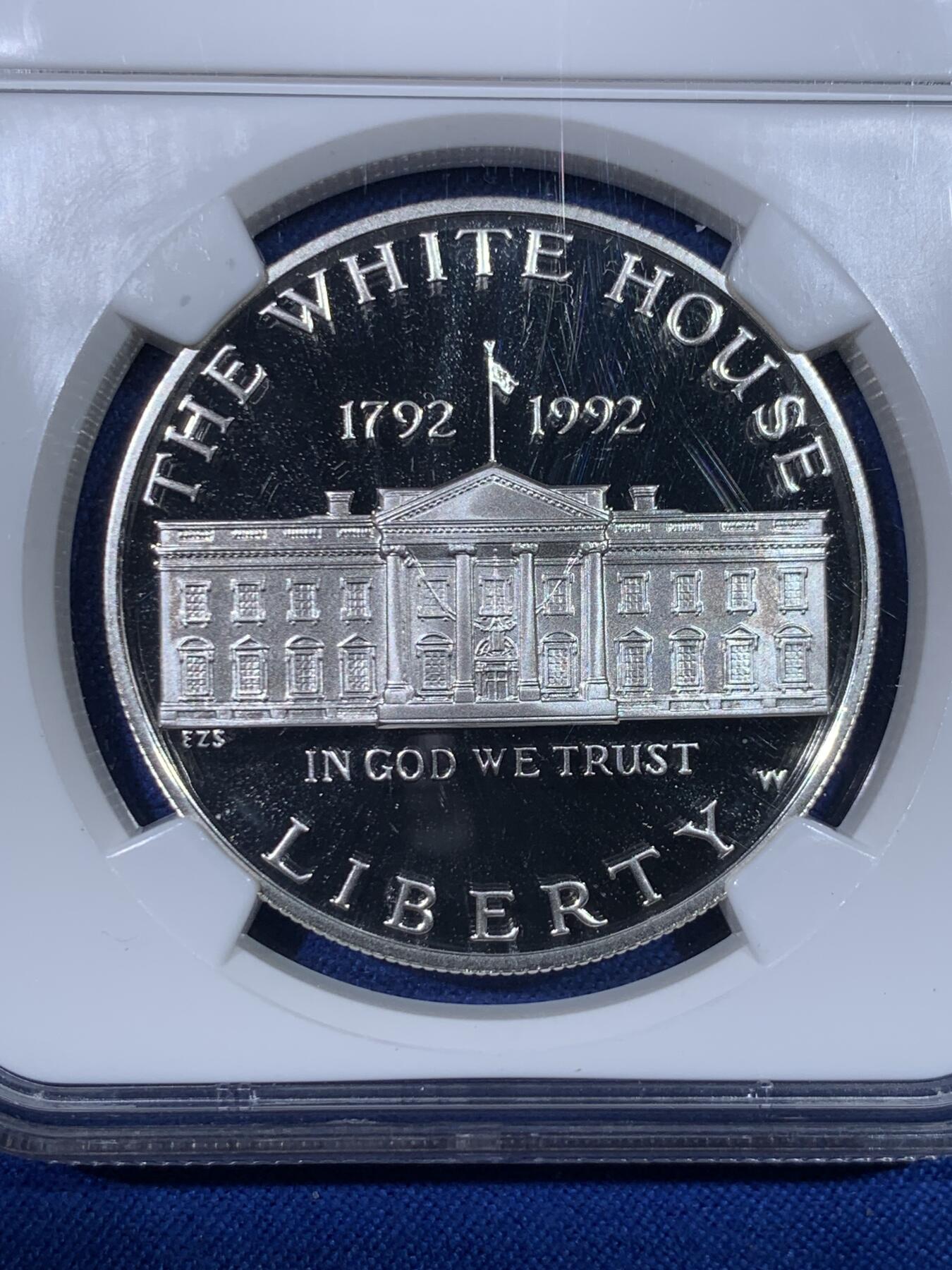 《竞宝斋》第438场 周日，周一，周二 3场连拍 （全场包邮） NGC PF69UC 美国1992年白宫200周年精制纪念银币 获奖币