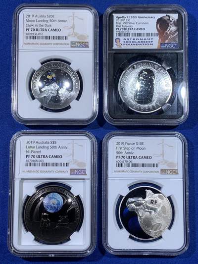 《竞宝斋》第438场 周日，周一，周二 3场连拍 （全场包邮） 四枚一组 NGC PF70UC 2019年登月50周年银币 美国阿波罗11号1美元精制纪念银币 黑盒 首期（克劳斯2021年世界硬币大赛最佳时事币，26.73克重，999纯银，币径38.1MM）+ 法国彩色树脂双面镶嵌10欧精制纪念银币（17.3克900银，币径37MM，限量5千枚）+ 奥地利夜光荧映20欧精制纪念银币（22.4克重，925银，币径34MM，限量发行3万枚，盒证齐全）+ 澳大利亚阿