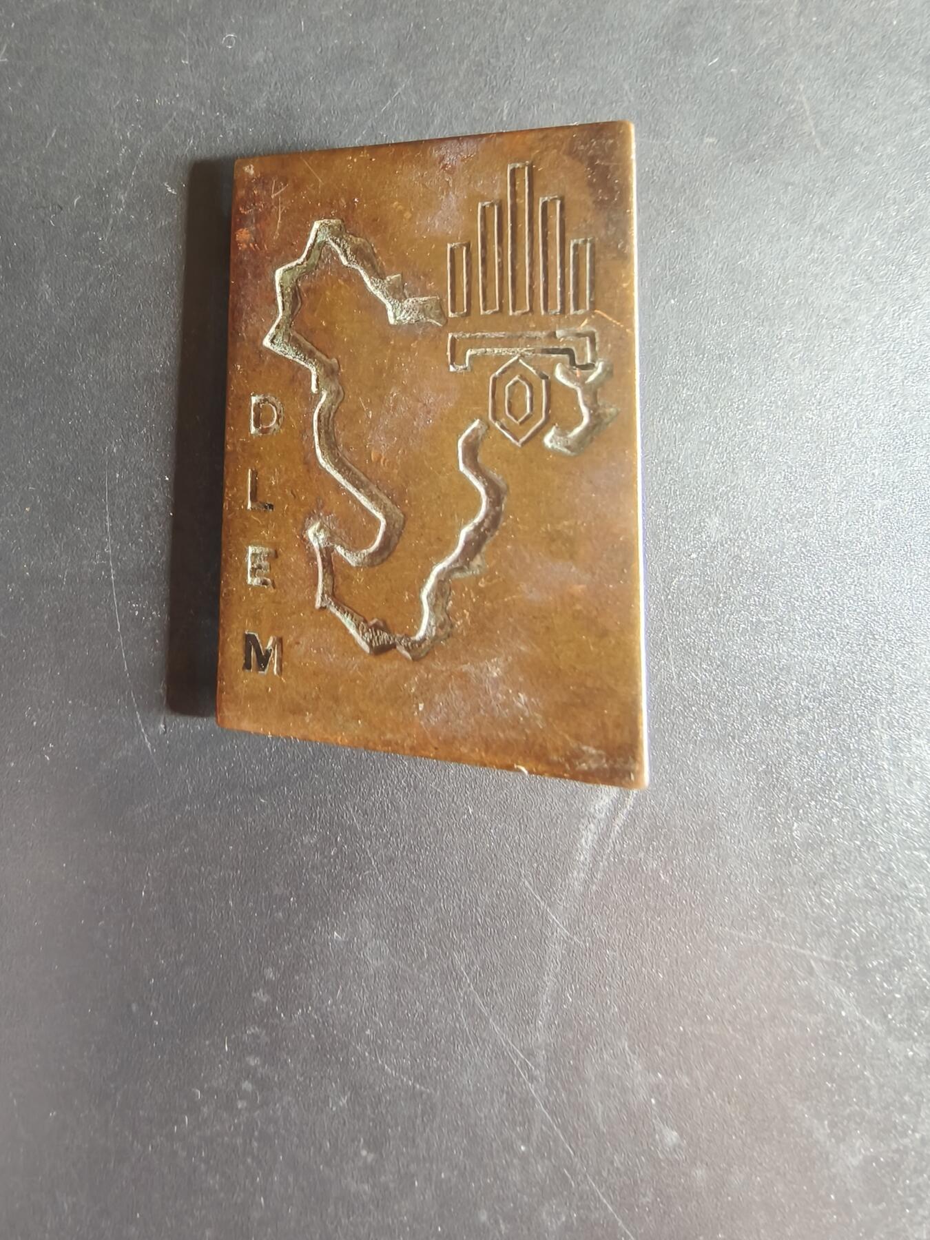 老王徽章第163期 13-15日三场连拍 16日统一发货  13、14日结束后可寄存 法国证章