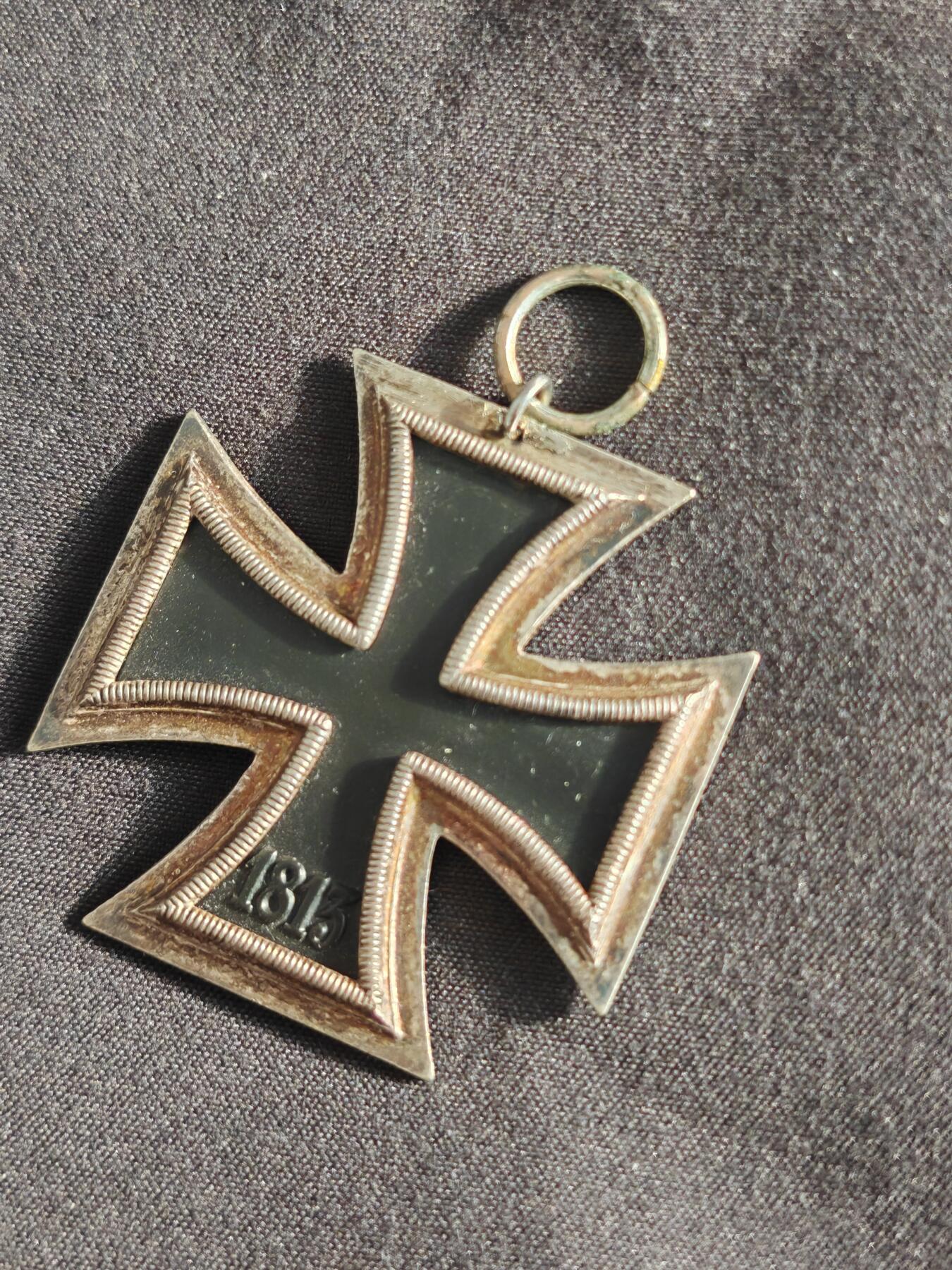 时顺第二十五拍 德国二级铁十字奖章，章体无开缝，环重焊