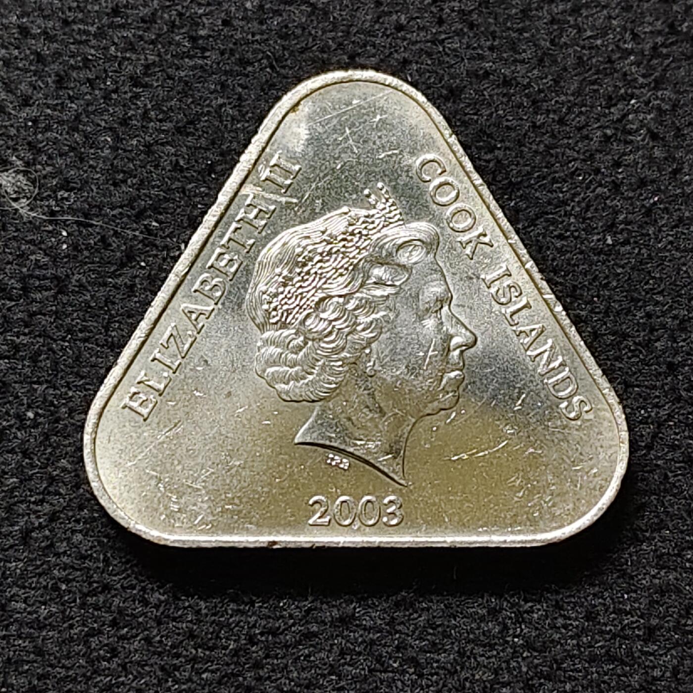 【全场包邮】纯粹捡漏拍478场（免费代拍第15场） 库克群岛2003年2元三角币