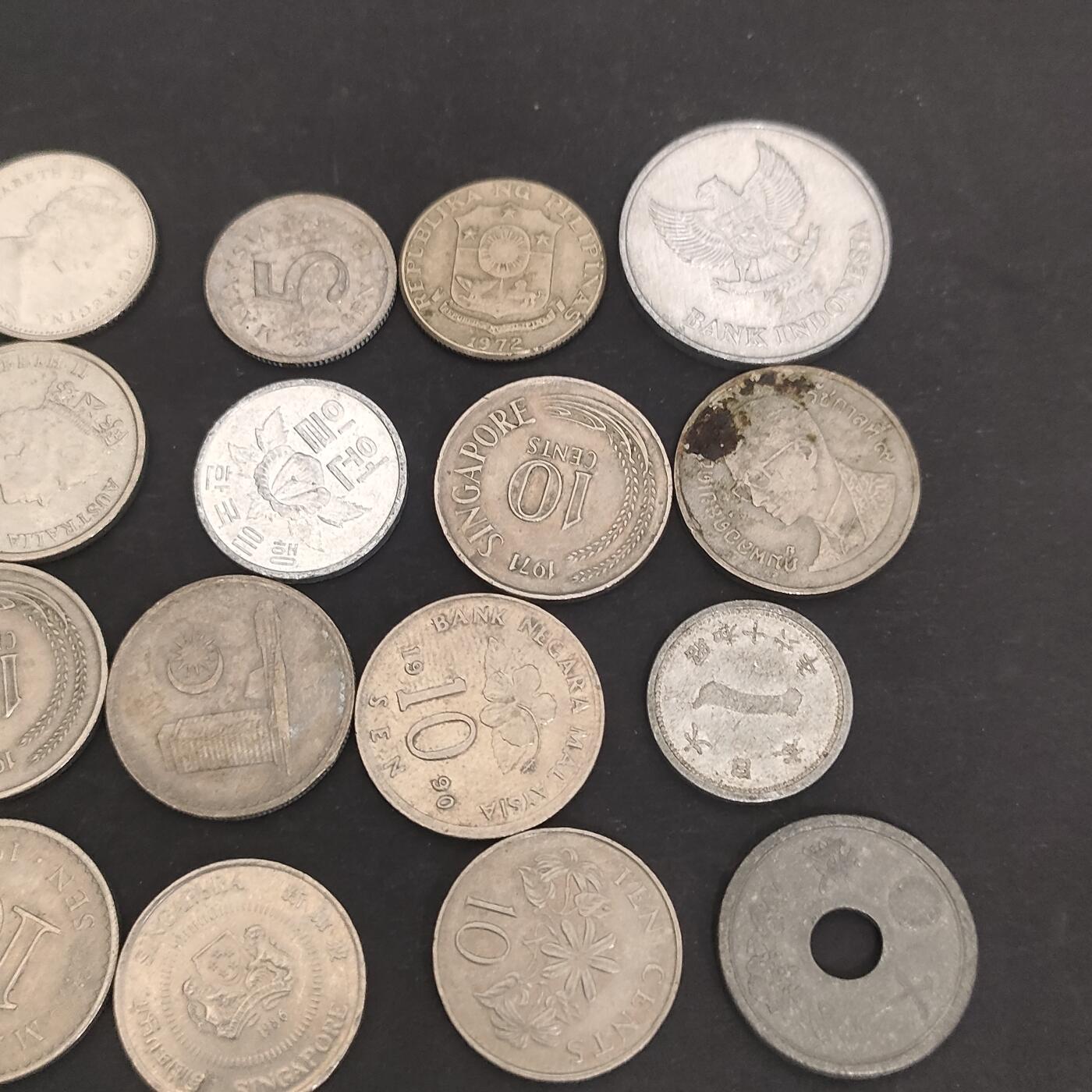 猩哥外币小铺➨【第202场】 钱币20个