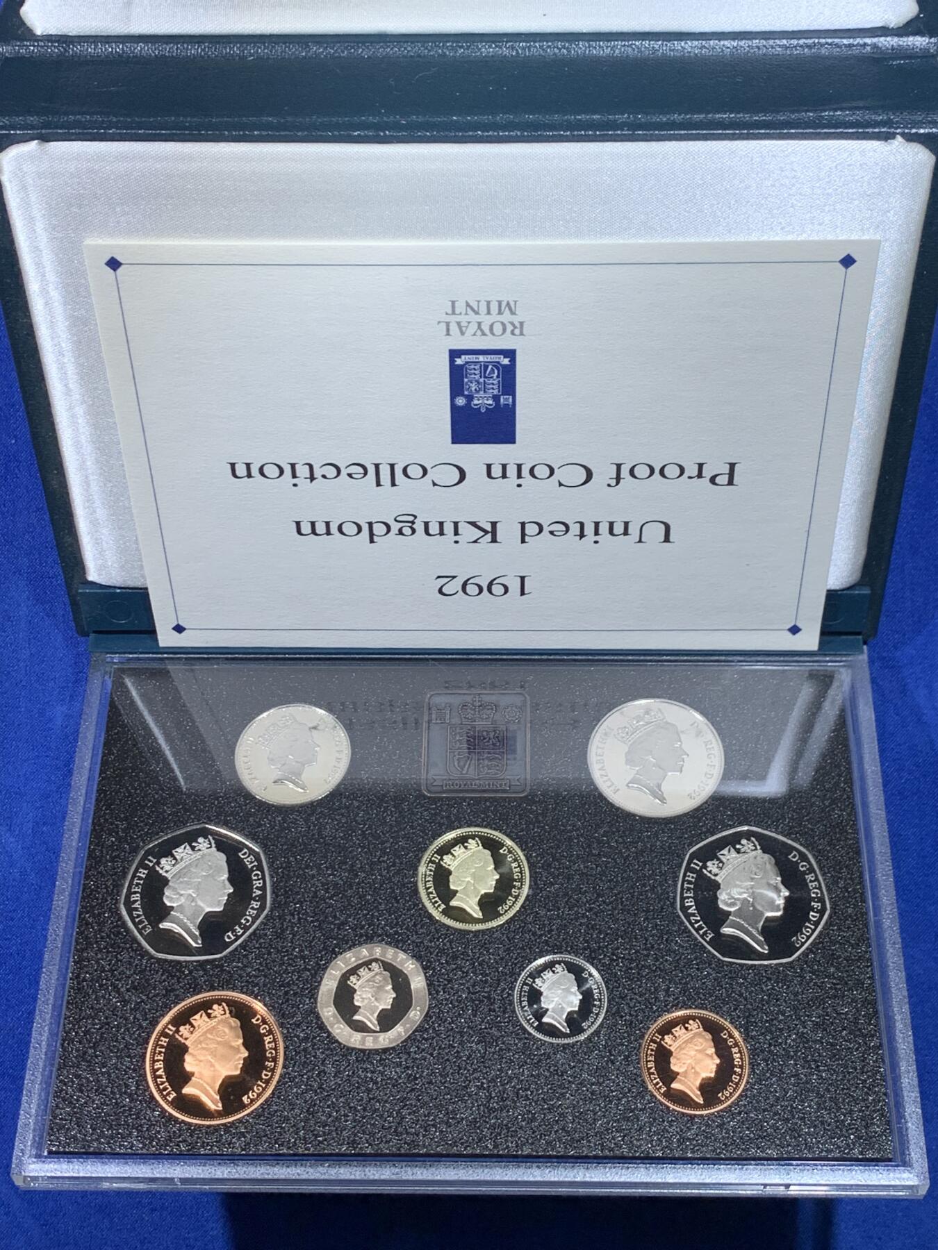 《竞宝斋》第438场 周日，周一，周二 3场连拍 （全场包邮） 英国硬币套装 1992年精制套装-含英国入欧纪念币（现在已脱欧了），非常少见，特殊意义