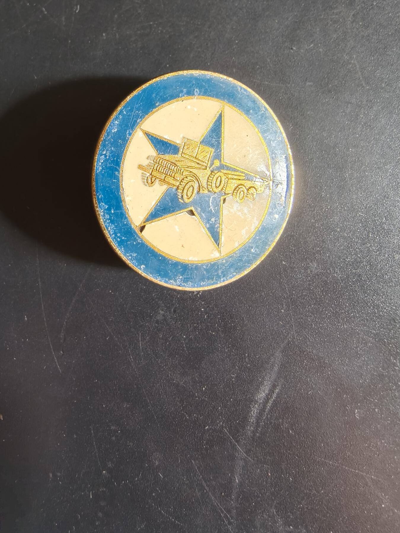 老王徽章第163期 13-15日三场连拍 16日统一发货  13、14日结束后可寄存 法国证章