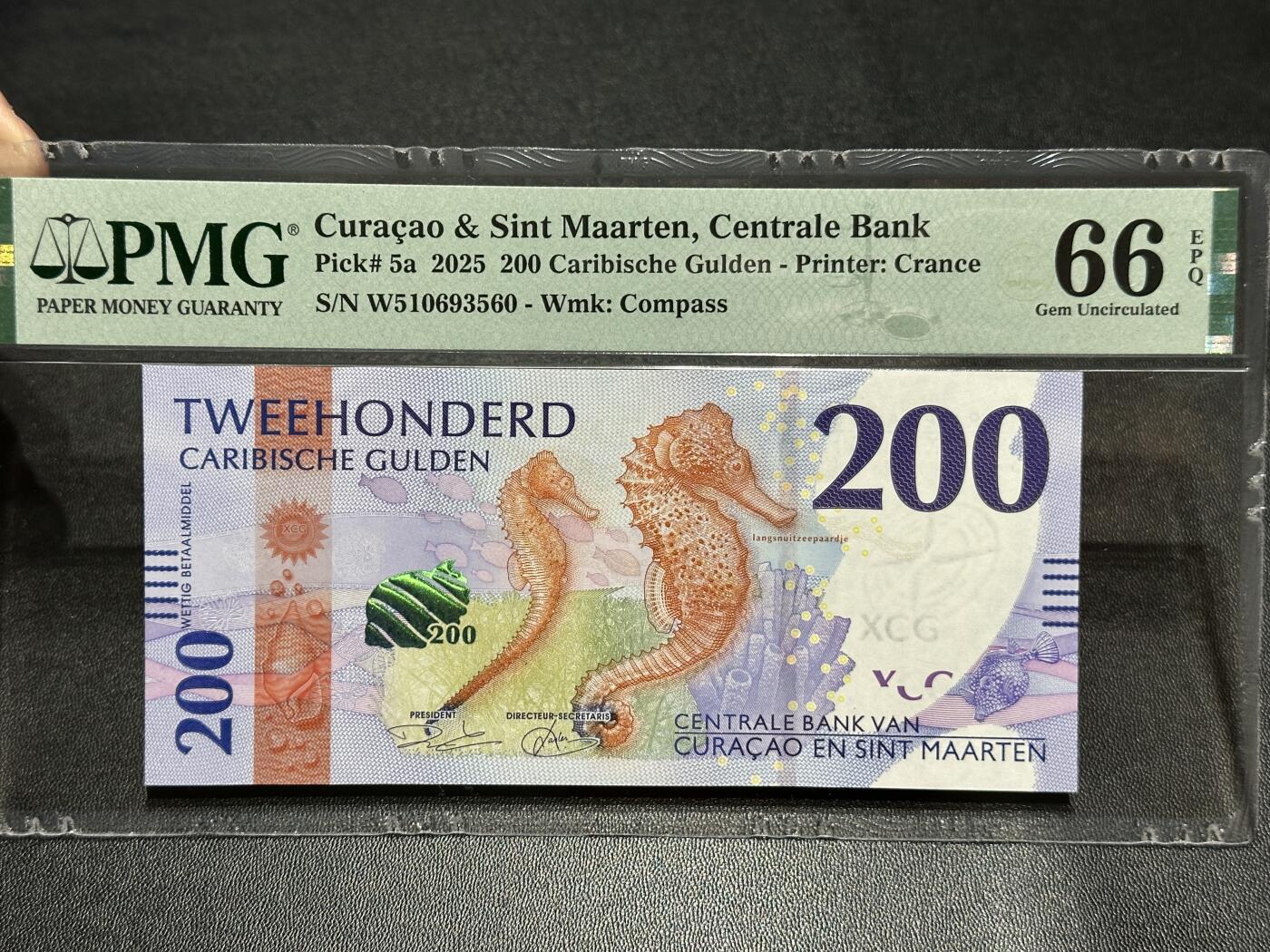 《外钞收藏家》第五百八十五期（精品场）（本平台长期征集拍品、欢迎藏友们联系合作）