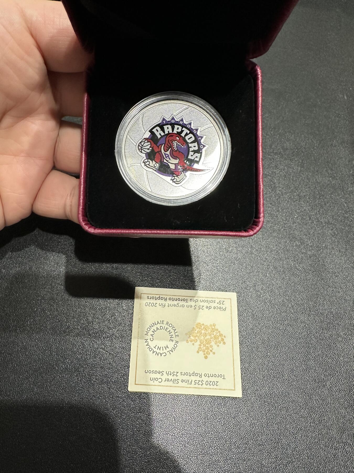 《外钞收藏家》第五百八十五期（精品场）（本平台长期征集拍品、欢迎藏友们联系合作）