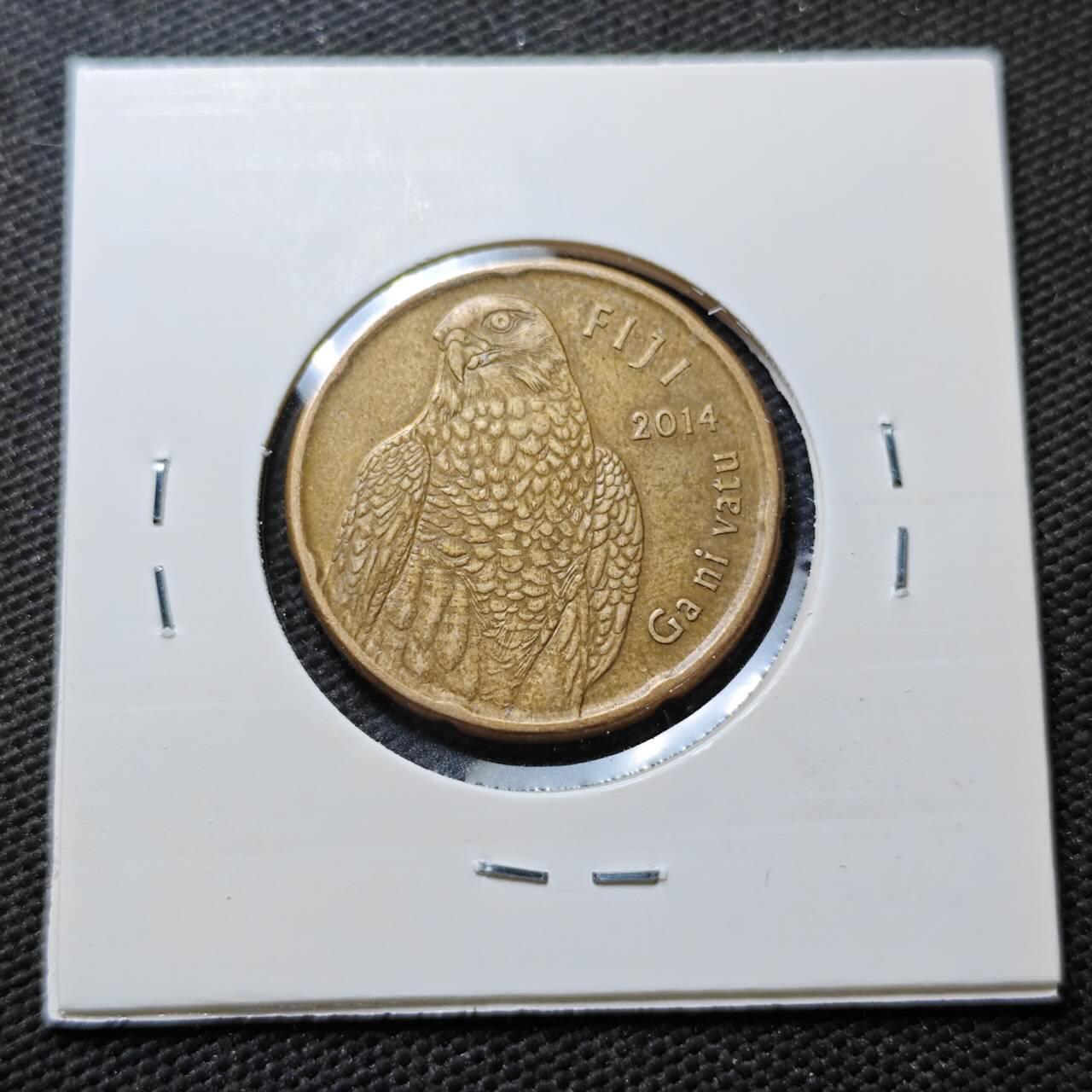 KK钱币收藏小铺  第371场  2月预留时间 周末发货  斐济2元