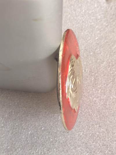 综合藏品场.喜欢出价就得！无套路无托.诚信惠友交友！自动快拍. 毛主席像章直径约50MM 编号280003 包老包真..