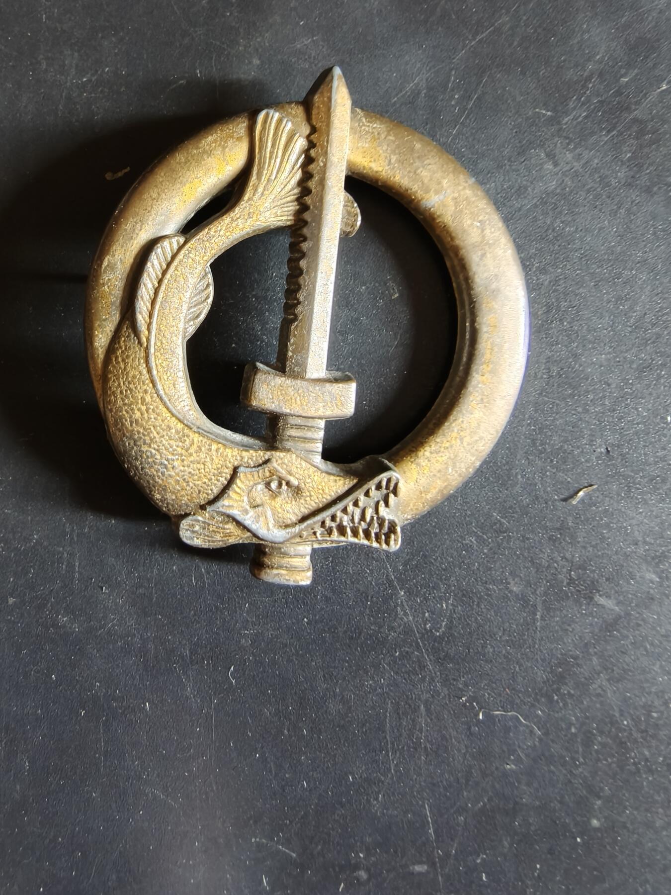 老王徽章第163期 13-15日三场连拍 16日统一发货  13、14日结束后可寄存 法国证章