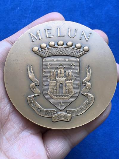 《竞宝斋》第438场 周日，周一，周二 3场连拍 （全场包邮） 法国城市建筑大铜章 直径71.6mm 重量177.5g 1982 丰饶角铜标