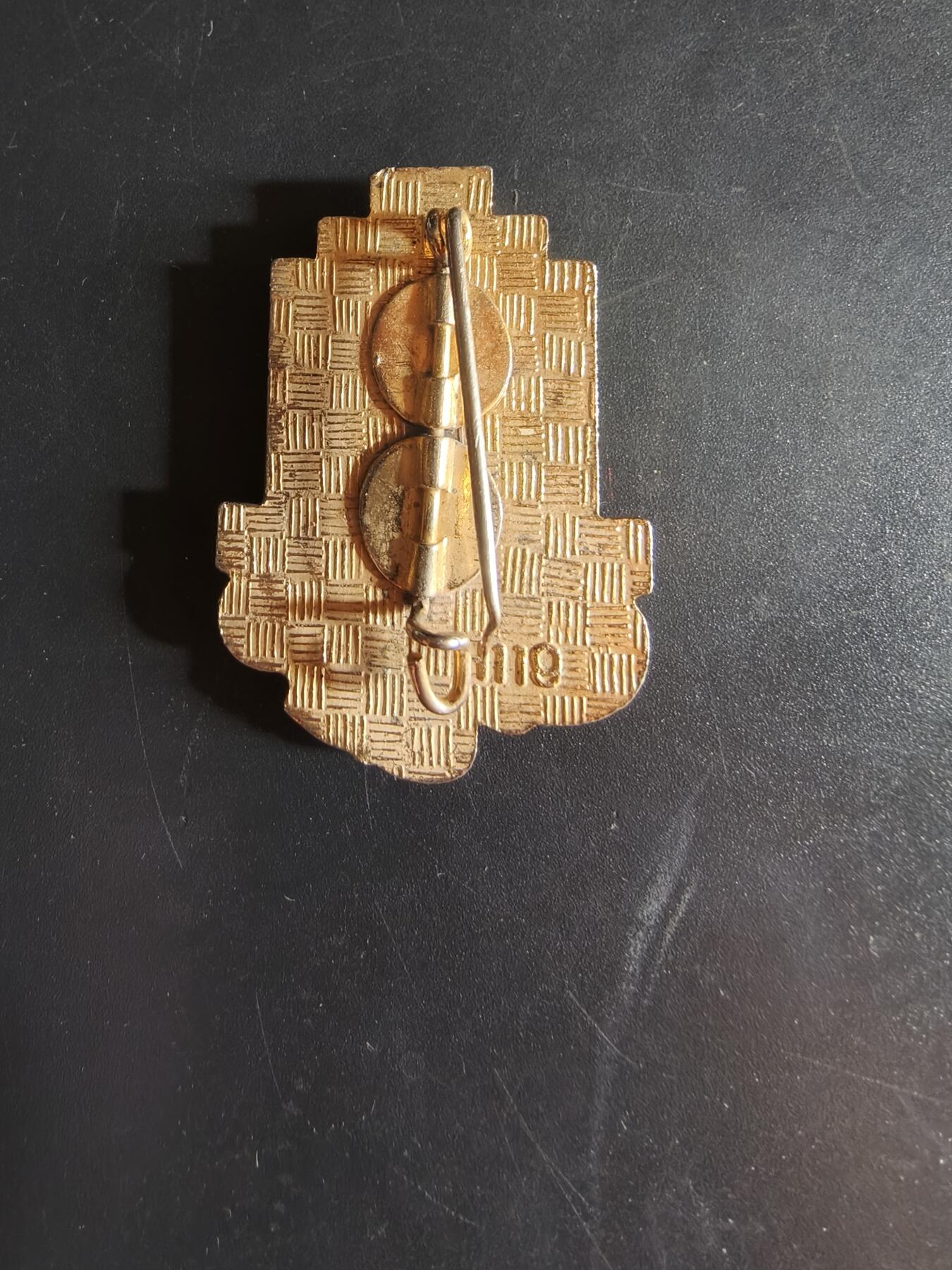 老王徽章第163期 13-15日三场连拍 16日统一发货  13、14日结束后可寄存 法国证章