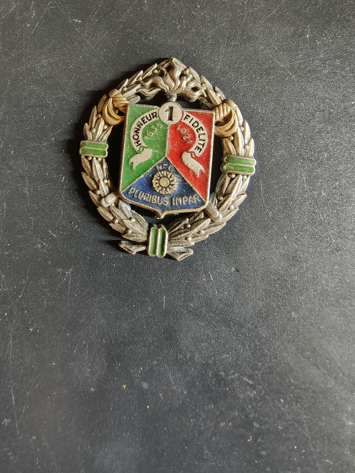 老王徽章第163期 13-15日三场连拍 16日统一发货  13、14日结束后可寄存 法国证章