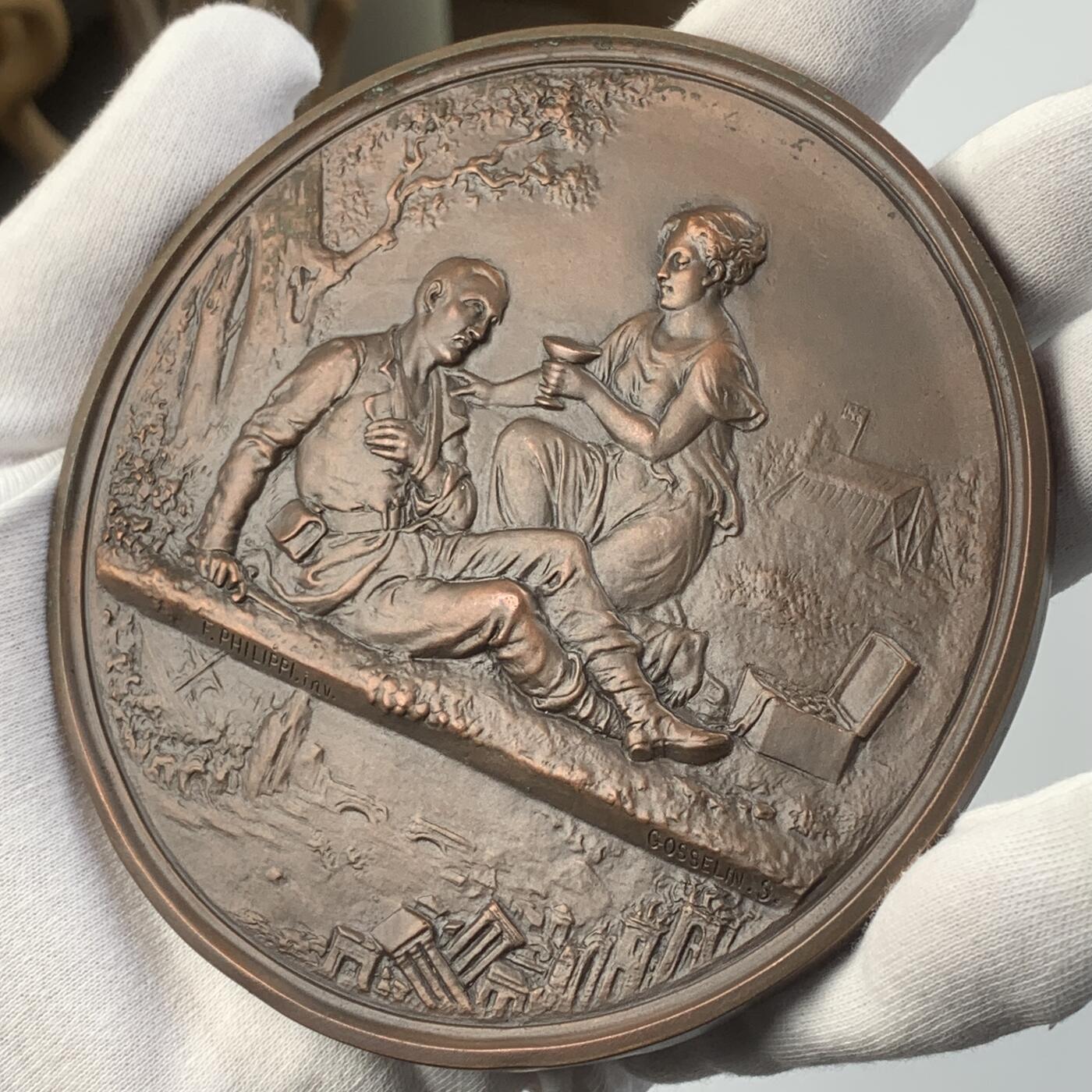 掌中浮雕-藏着的欧洲第042场 1905年法国妇女协会实际颁发（两面拼接）拉斐尔·布兰查德医学院教授奖章，纪念在一战中的救助和荣誉奉献，110mm，370g