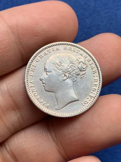 《竞宝斋》第438场 周日，周一，周二 3场连拍 （全场包邮） 英国 1878年 维多利亚青年版1先令银币 细节尚可