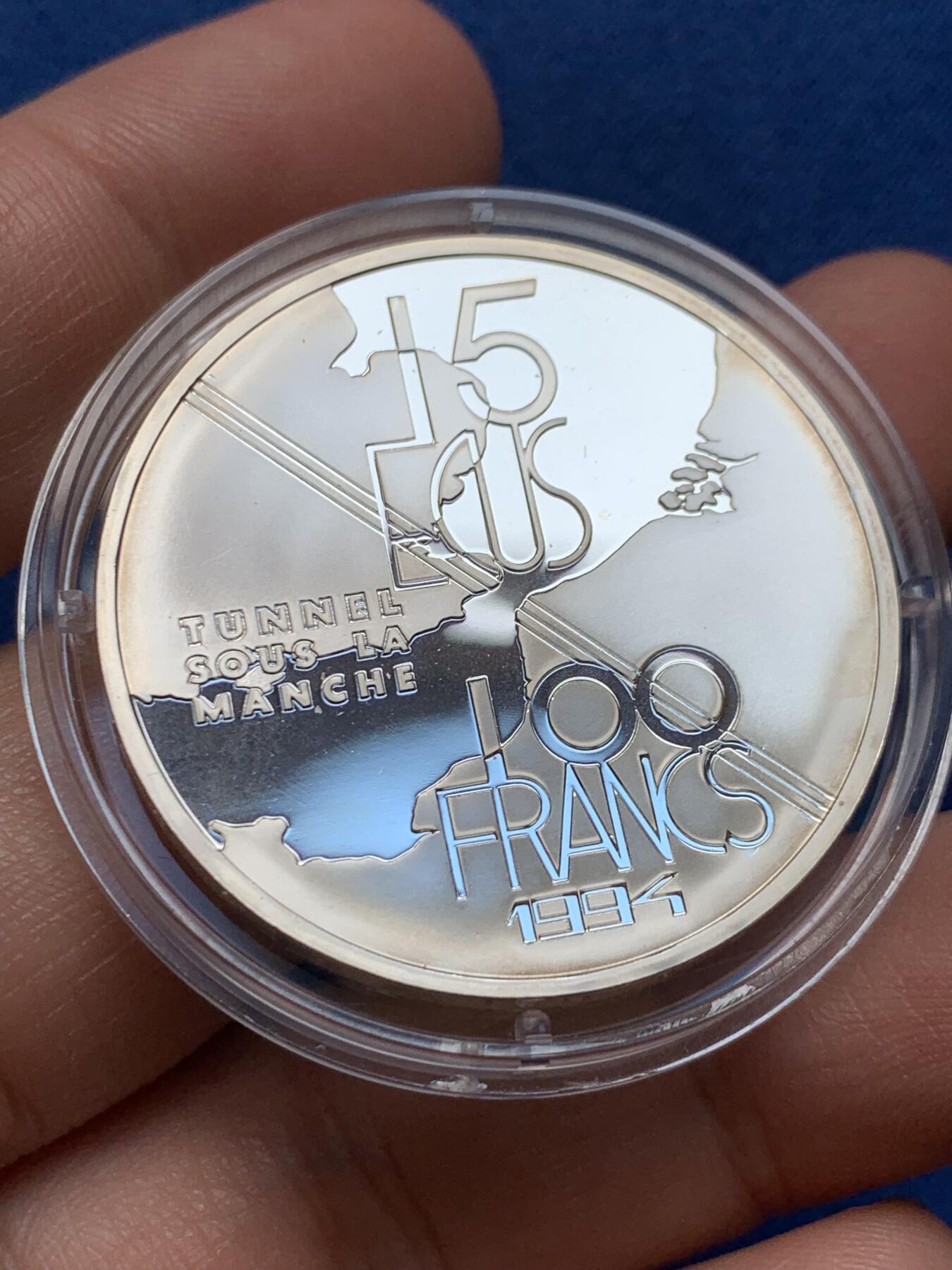 《竞宝斋》第438场 周日，周一，周二 3场连拍 （全场包邮） 两枚一组 法国1994年纪念英法海底隧道通行15埃居/100法郎银币（22.2克 900银）+ 英国1993年纪念英法海底隧道14埃居银币（10克 925银）