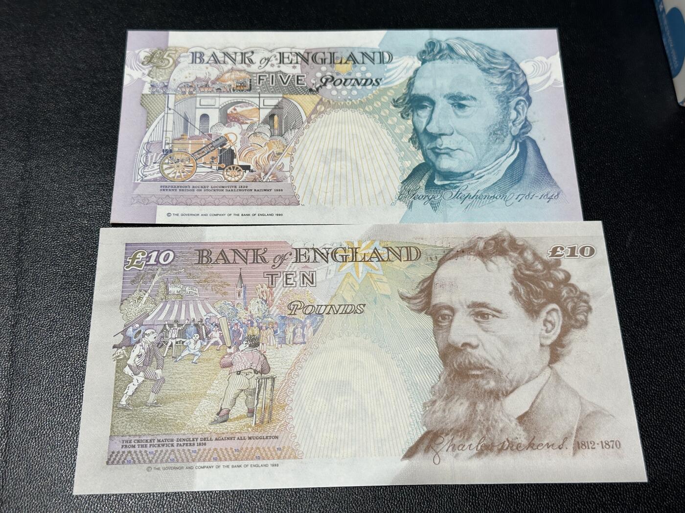 《外钞收藏家》第五百八十五期（精品场）（本平台长期征集拍品、欢迎藏友们联系合作）