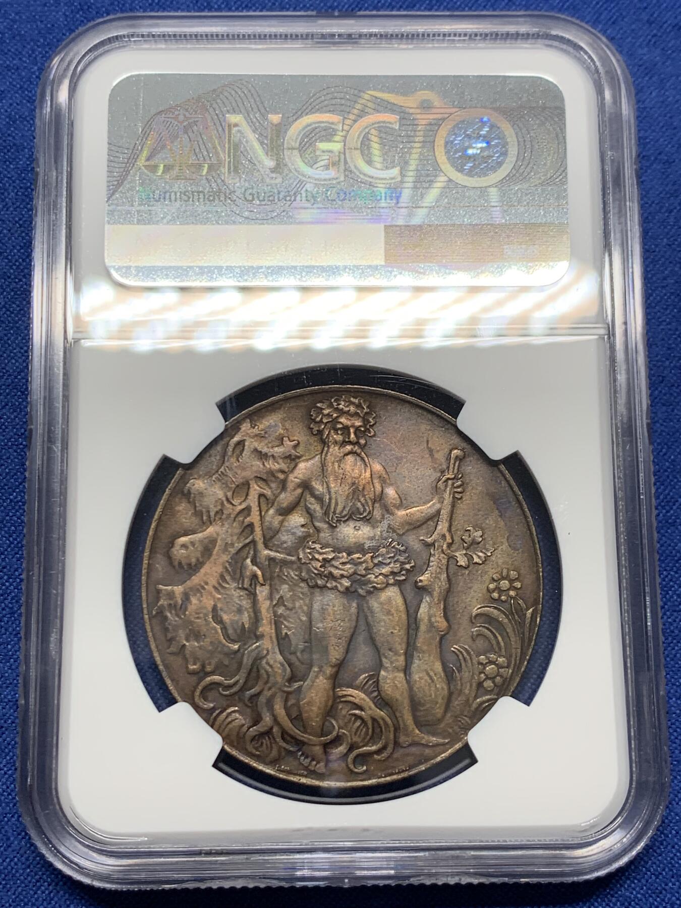 《竞宝斋》第438场 周日，周一，周二 3场连拍 （全场包邮） NGC MS62 德国紧急状态时期塔勒哈茨1923年野人泰勒，面值2泰勒，也相当于6马克，野人版在这个系列中比较少见