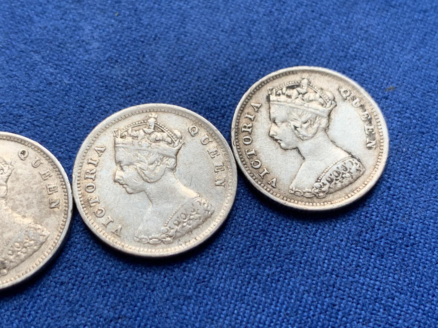 《竞宝斋》第438场 周日，周一，周二 3场连拍 （全场包邮） 三枚一组 香港1899年维多利亚一毫银币