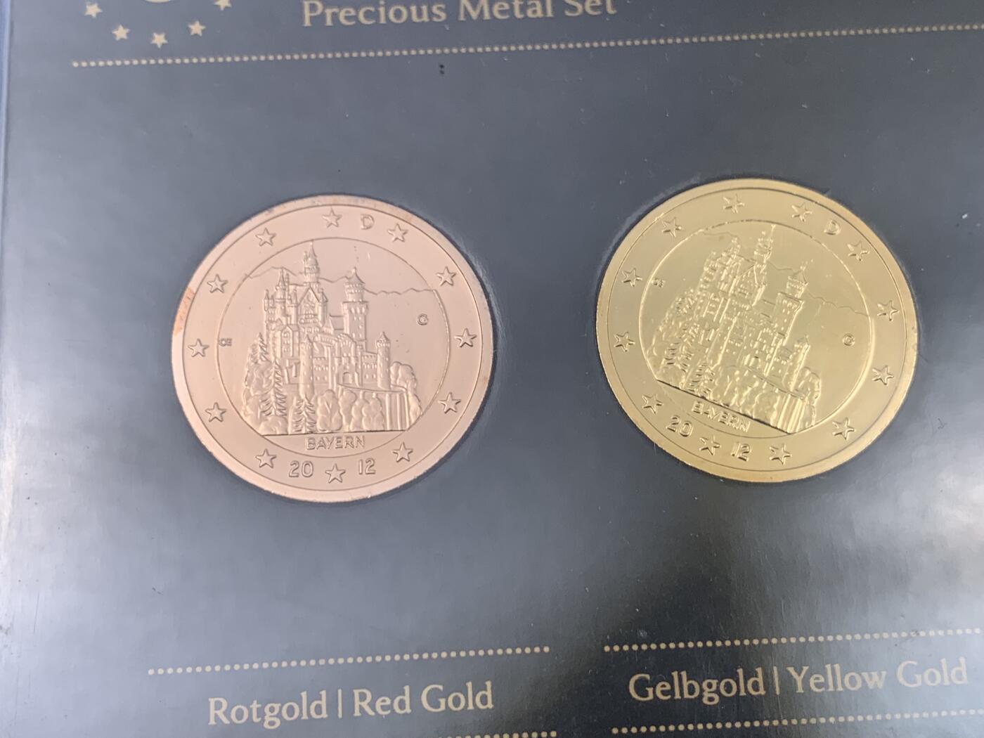 《竞宝斋》第438场 周日，周一，周二 3场连拍 （全场包邮） 德国 2012年 天鹅堡 2欧 镀4种贵金属 册装 非常少见品种 细节见图