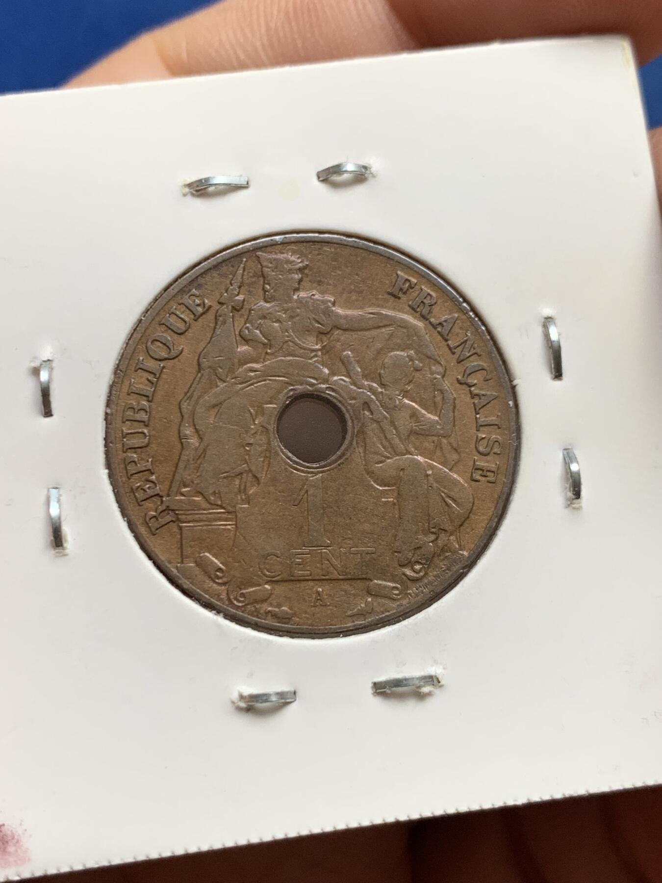 《竞宝斋》第438场 周日，周一，周二 3场连拍 （全场包邮） 三枚一组 法属 印度支那 1分 中孔 铜币/锌币 好品磨损较少