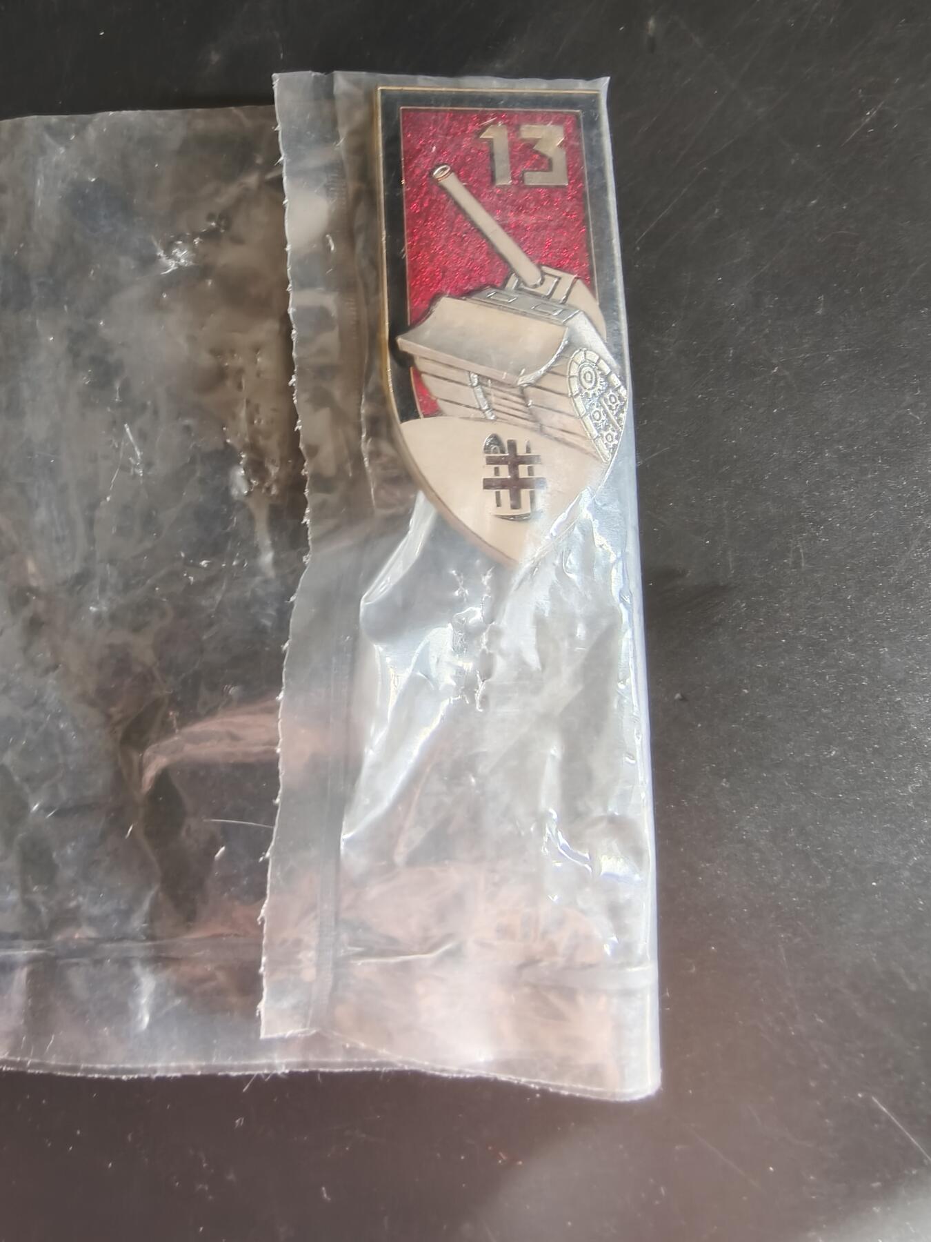 老王徽章第163期 13-15日三场连拍 16日统一发货  13、14日结束后可寄存 法国证章