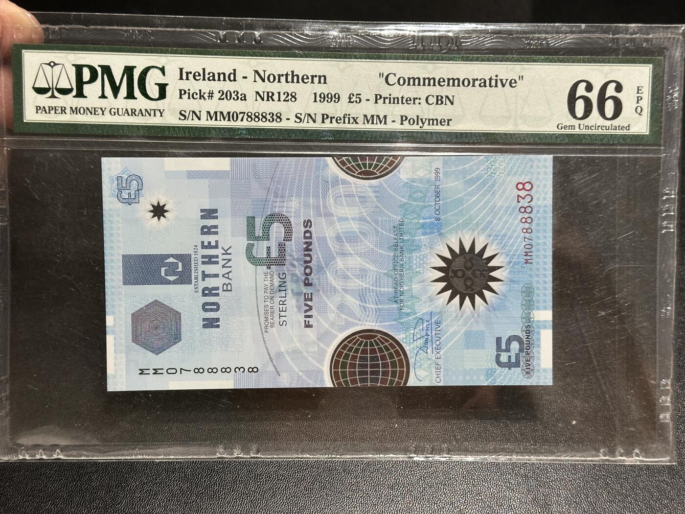 《外钞收藏家》第五百八十五期（精品场）（本平台长期征集拍品、欢迎藏友们联系合作）