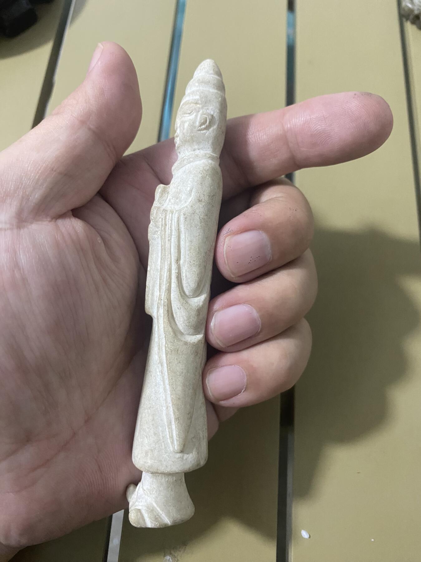 江南站杂件场 手把手一对，材质不知道