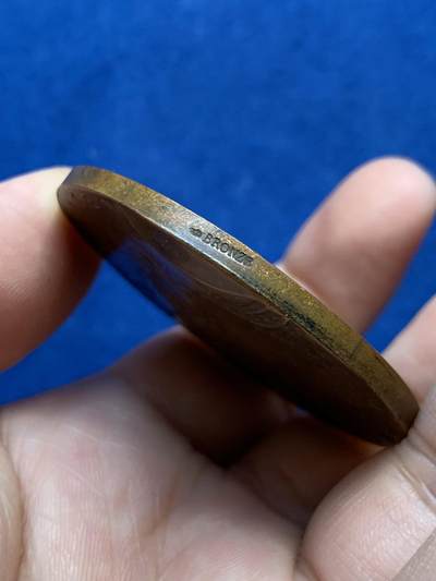 《竞宝斋》第438场 周日，周一，周二 3场连拍 （全场包邮） 两枚一组 名家罗蒂作 戎装玛丽安娜女神铜章 总重约120.5克 51.1mm