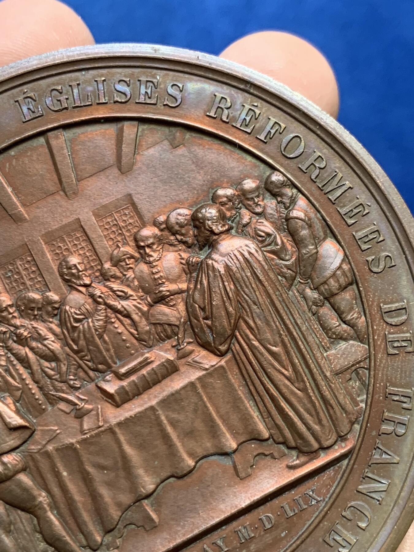 《竞宝斋》第438场 周日，周一，周二 3场连拍 （全场包邮） 1859年纪念法国宗教改革三百周年庆典大铜章 双面高浮雕 原铸 好品 手指铜标 147.4克 68.2mm