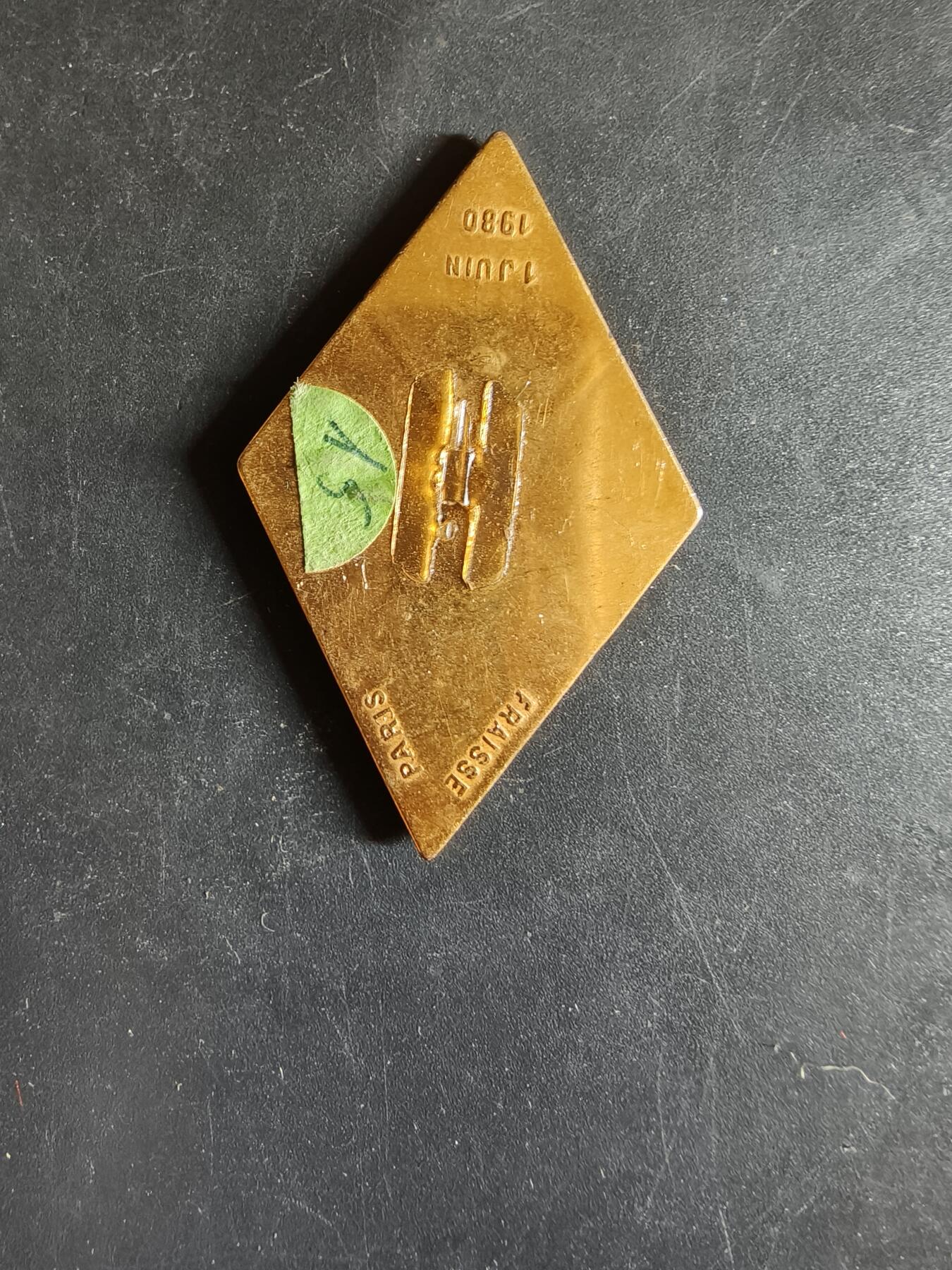 老王徽章第163期 13-15日三场连拍 16日统一发货  13、14日结束后可寄存 法国证章