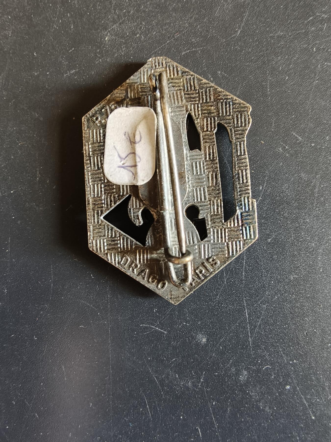 老王徽章第163期 13-15日三场连拍 16日统一发货  13、14日结束后可寄存 法国证章