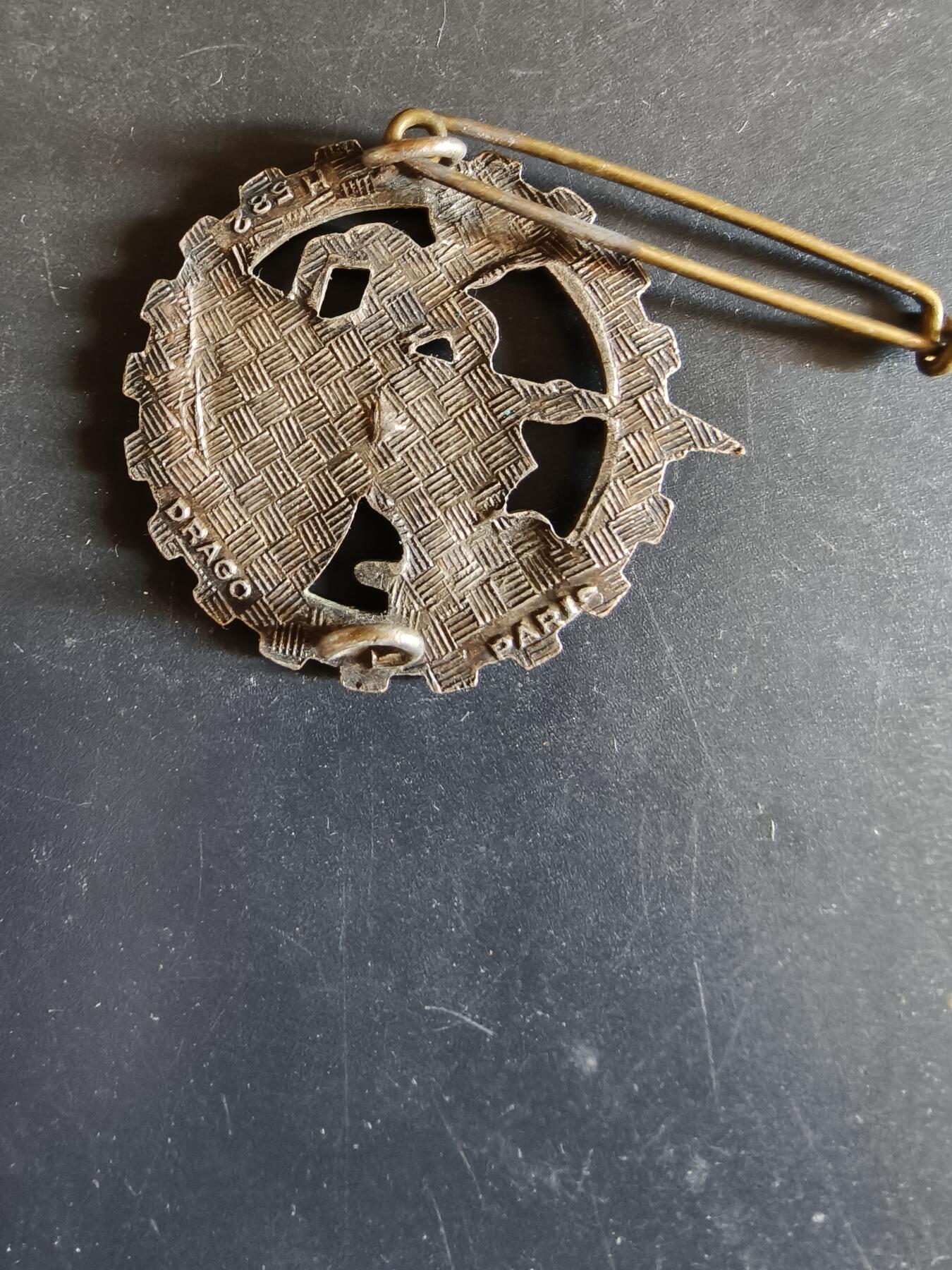 老王徽章第163期 13-15日三场连拍 16日统一发货  13、14日结束后可寄存 法国证章