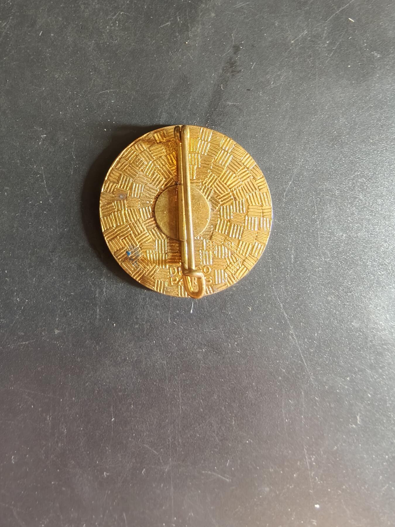 老王徽章第163期 13-15日三场连拍 16日统一发货  13、14日结束后可寄存 法国证章