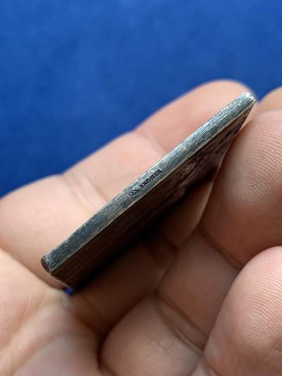 《竞宝斋》第438场 周日，周一，周二 3场连拍 （全场包邮） 名家名作 法国国家射击联盟纪念镀银方章 38.3克 38.2*50.7mm 丰饶角铜标