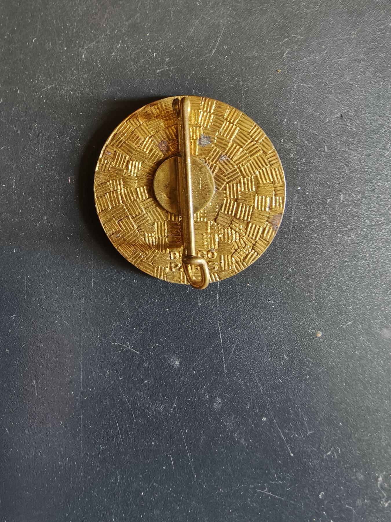 老王徽章第163期 13-15日三场连拍 16日统一发货  13、14日结束后可寄存 法国证章