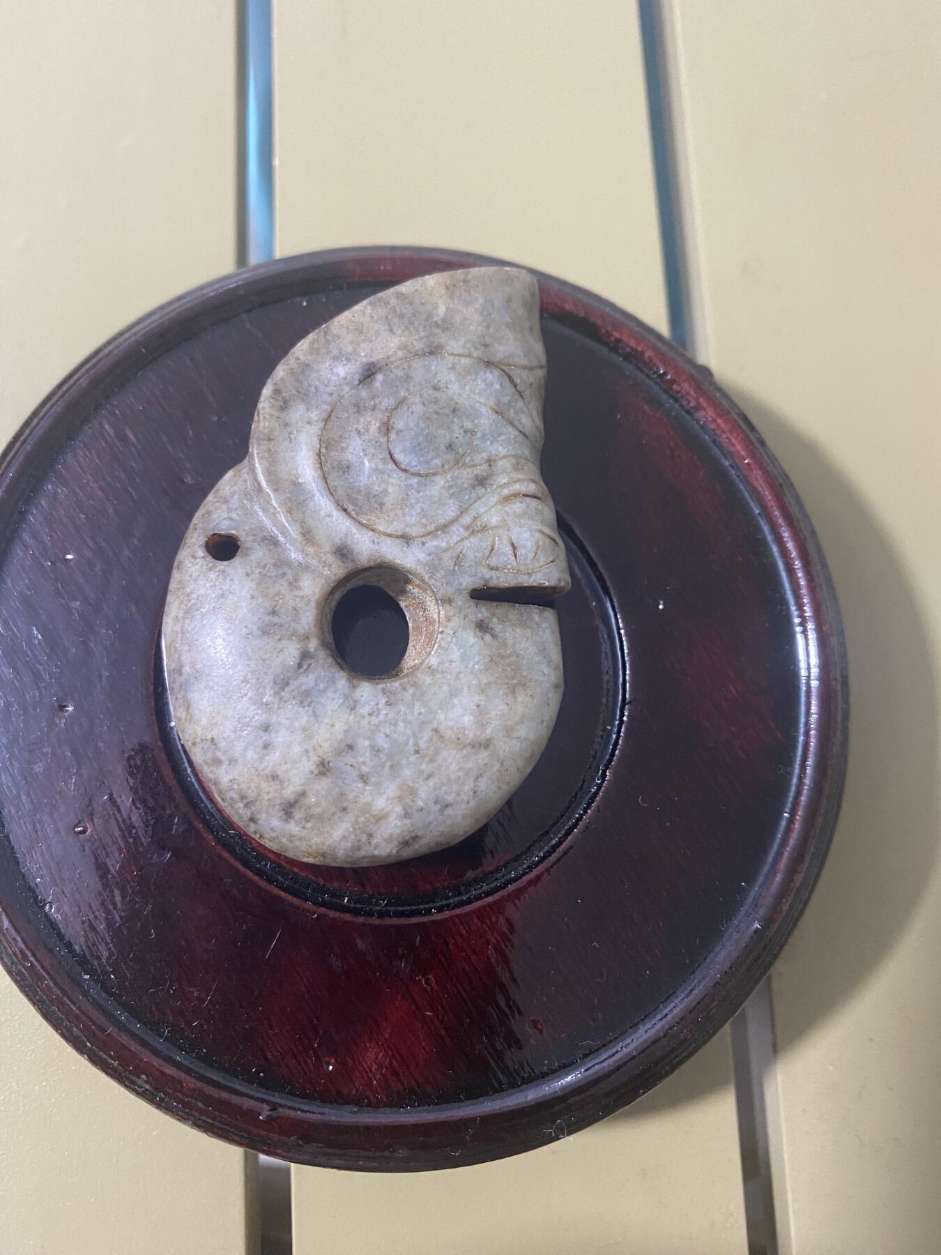 江南站杂件场 手把件，材质不知道