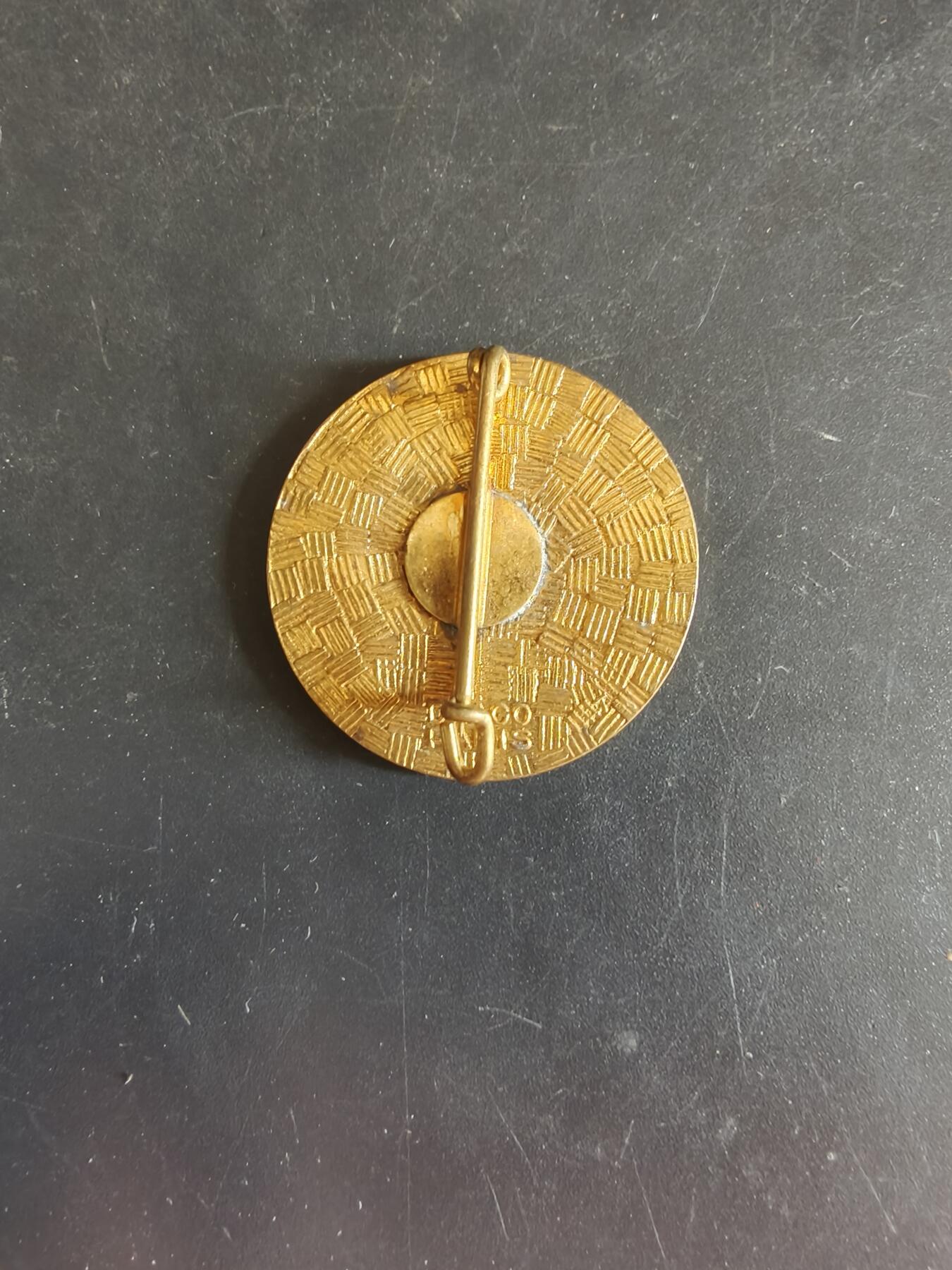 老王徽章第163期 13-15日三场连拍 16日统一发货  13、14日结束后可寄存 法国证章